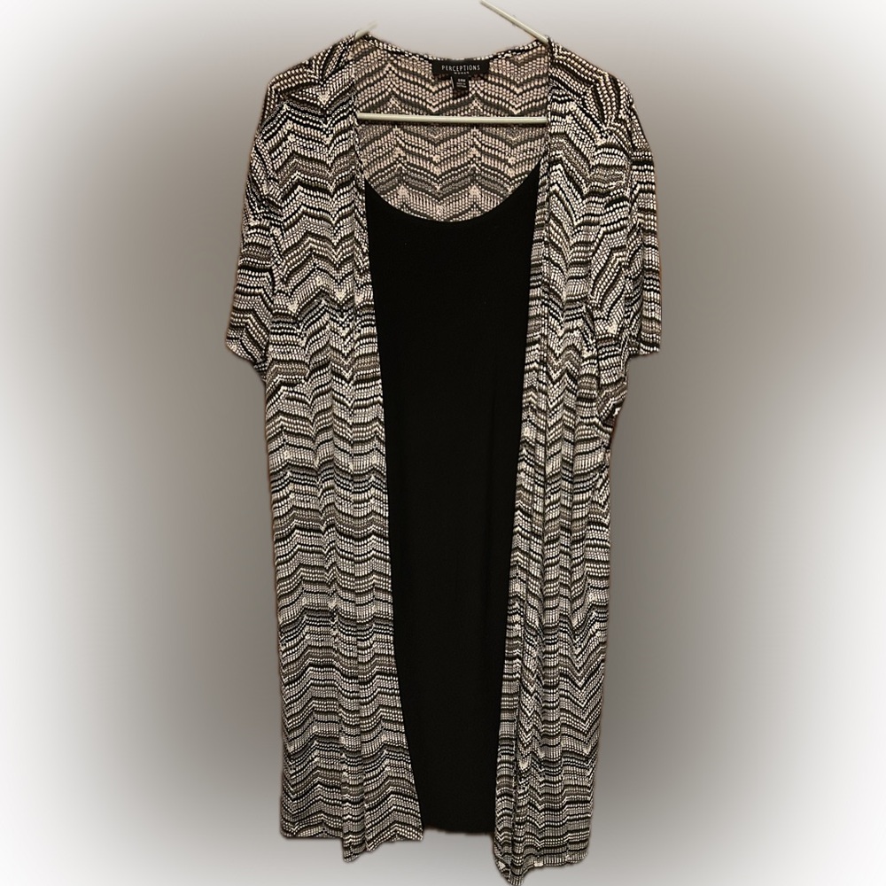 Perceptions Black and White Chevron Midi Dress